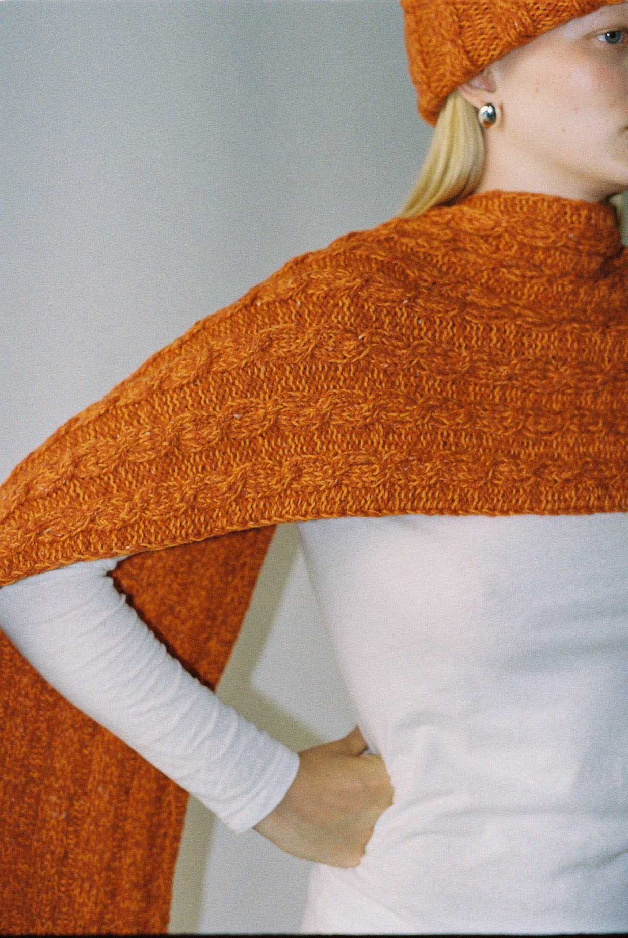 TONDO Scarf
