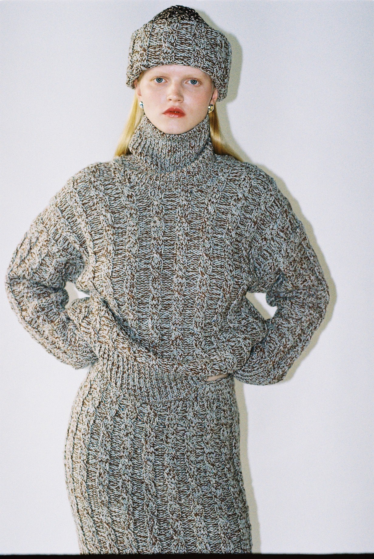TONDO Mono Sweater