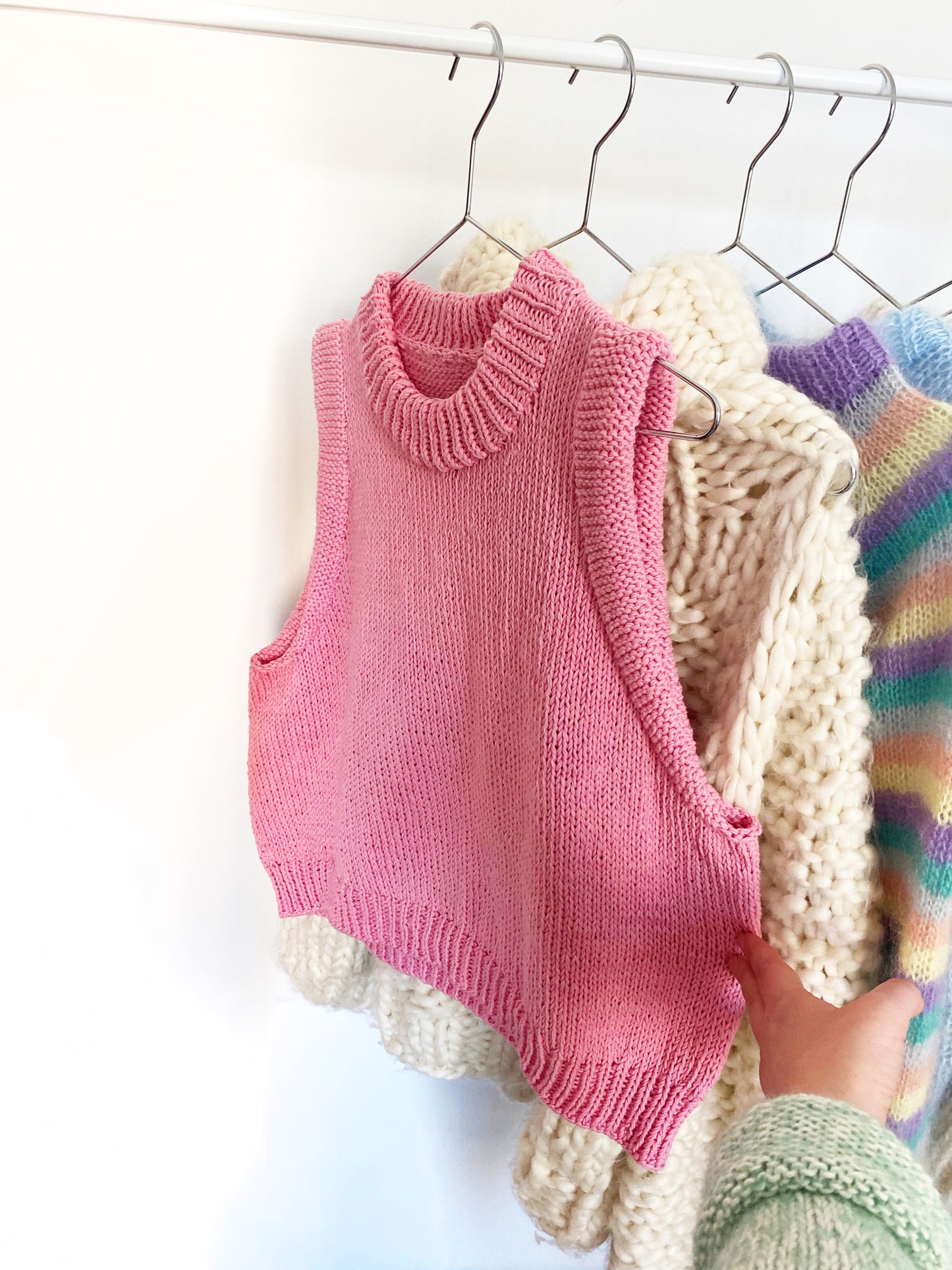 Sommer Saga Vest strikkeopskrift