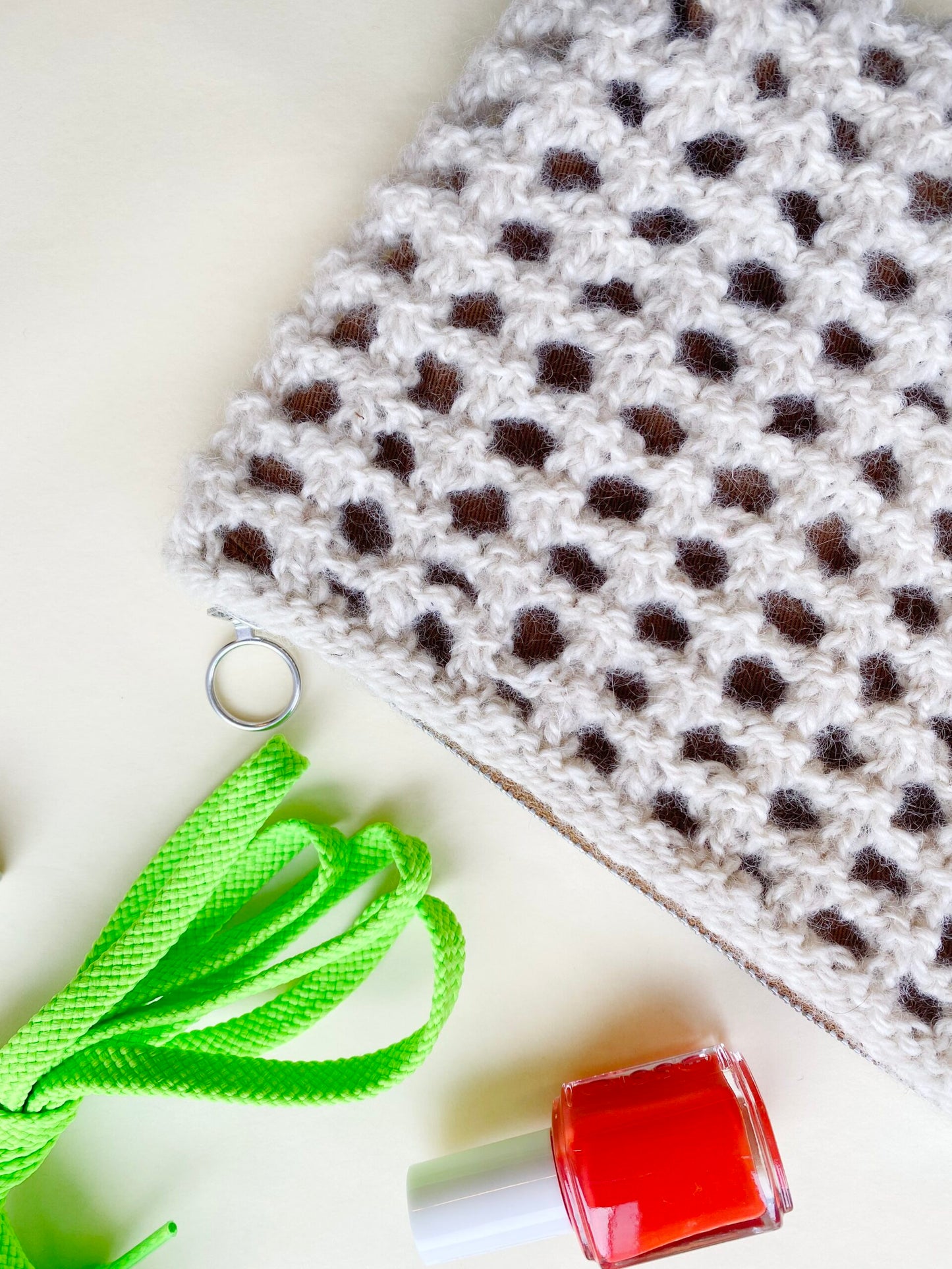 Erika Clutch knitting pattern