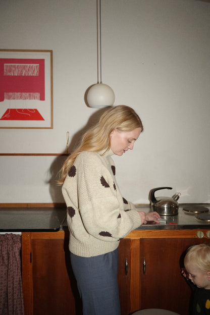 Fri Sweater Woman