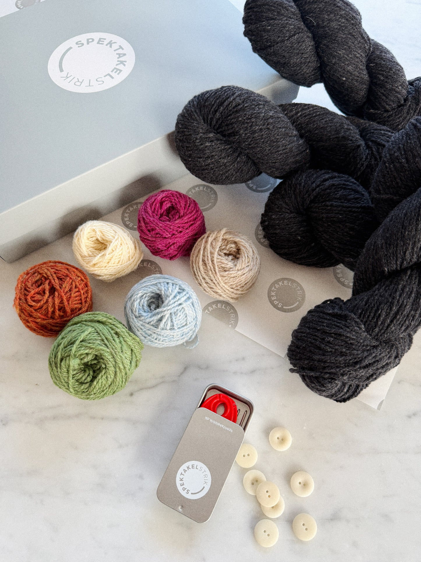 Fri Cardigan Baby Knit Kit MULTI