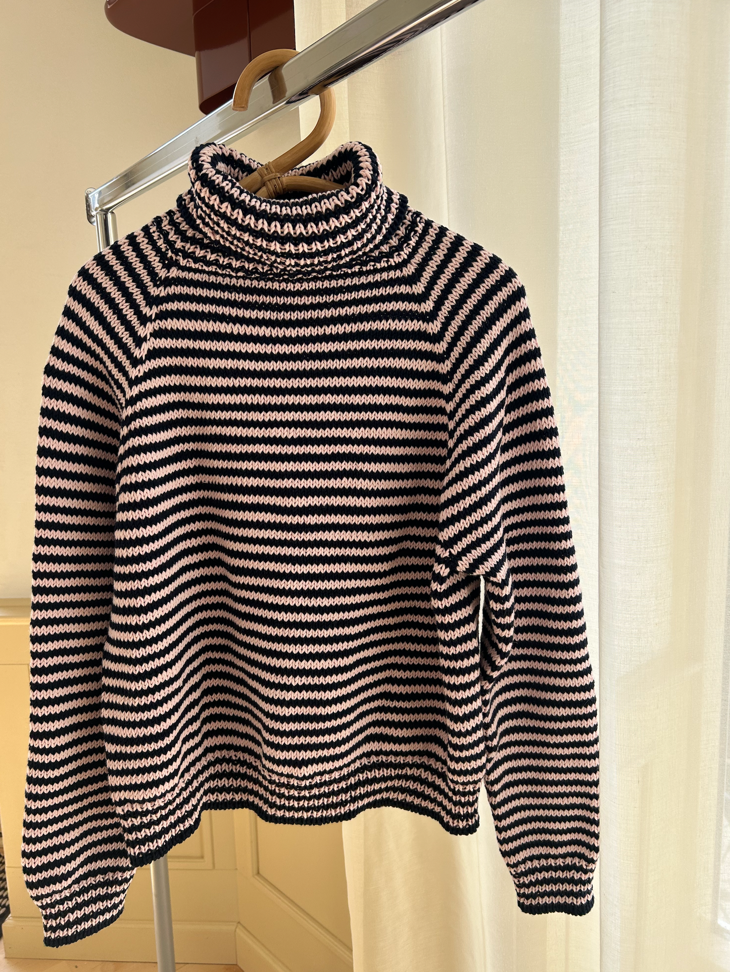 Stripe Overload Turtleneck, Marine/Lys Rosa