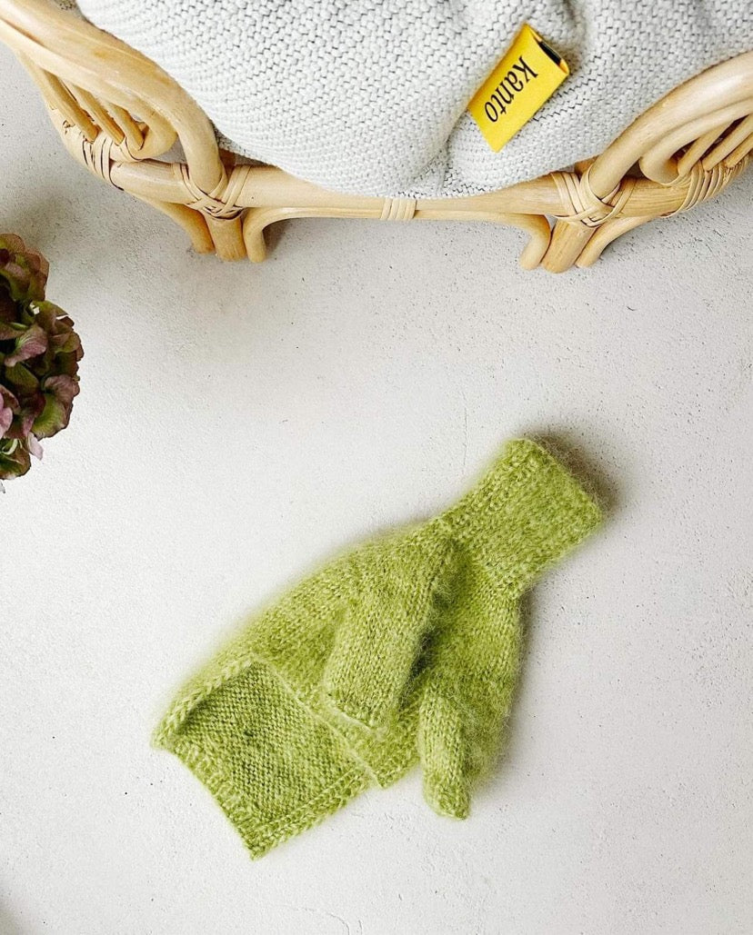 Fat Fur Dog Knit Kit