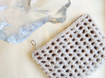 Erika Clutch knitting pattern